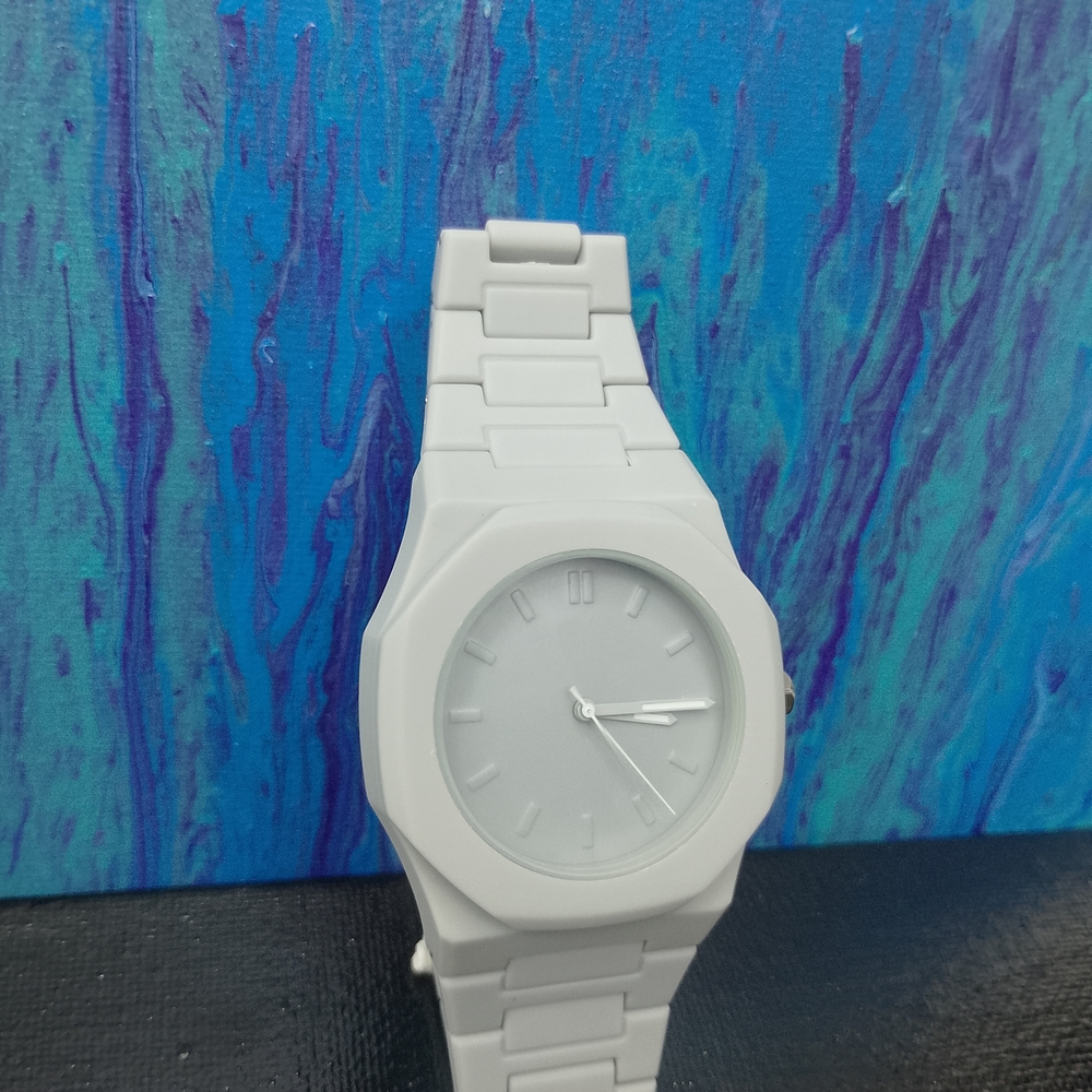 Grayscale Nova pars Watch